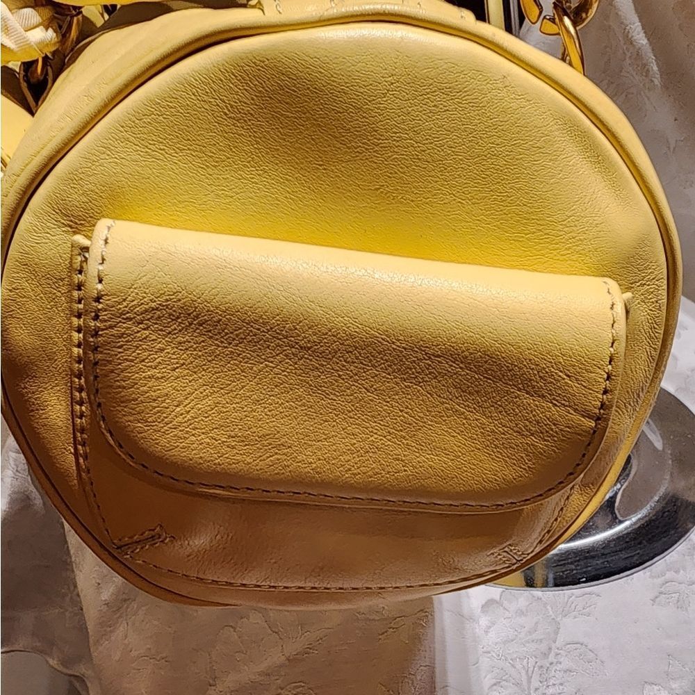 RARE Yellow Leather OG Juicy Barrel Bag!! FLAWLESS!! Large - Picture 13 of 16